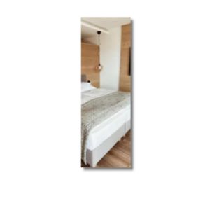 Espelho Decorativo Retangular 50x20cm - Ideal Para Portas de Guarda Roupas.
