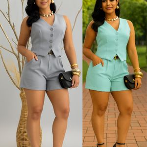CONJUNTO GABI EM SHORTS E COLETE SOCIAL E ELEGANTE PARA ARRASAR NESTE FINAL DE ANO