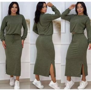 Conjunto Feminino Lanzinha Inverno Blusa Cropped e Saia Midi com Fendas Laterais